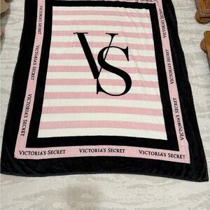 Victoria's Secret Black and Pink Plush Blanket